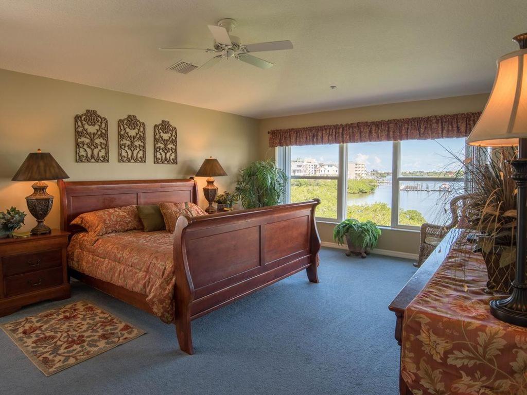 Gulf Retreat 2: Magnificent Water Views, Steps To Beach, None Cleaner, None Nicer! Clearwater Beach Eksteriør billede