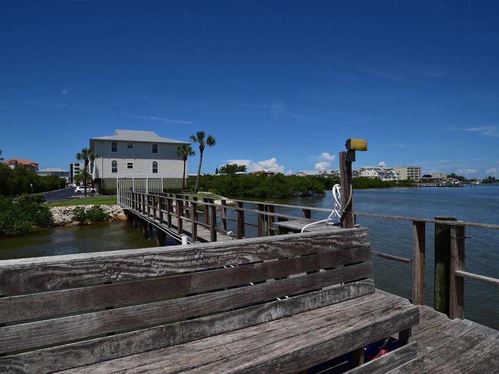 Gulf Retreat 2: Magnificent Water Views, Steps To Beach, None Cleaner, None Nicer! Clearwater Beach Eksteriør billede